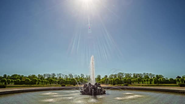 兰德尔宫博物馆的时光倒流 美丽的喷泉和花园 拉脱维亚 — 图库视频影像