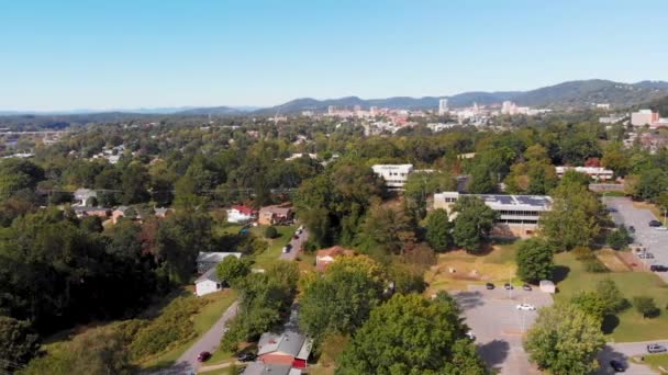 Drone Video Truck Shot Train Yard Neighborhoods South Side Asheville — Video