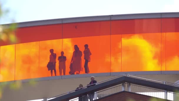 People Walking Theyour Rainbow Skywalk Aros Aarhus Kunstmuseum Museum Denmark — Vídeos de Stock