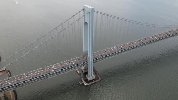 Hög Vinkel Utsikt Över New York Harbor Och Verrazano Bridge — Stockvideo