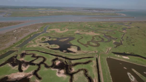 Marshes Creek Tollesbury Coastline Essex Aerial Sideways — Vídeos de Stock