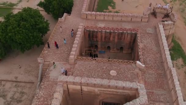 Drone Takes Top Shot Roof Umarkot Fort Tourist Seen Admiring — Stock Video