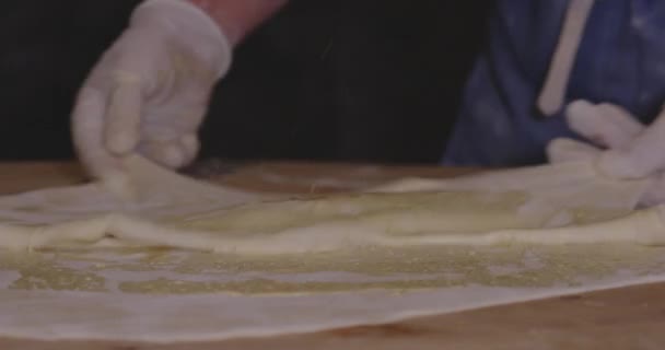 Preparación Masa Fina Para Dumpling Georgiano Khinkali Cerca — Vídeos de Stock