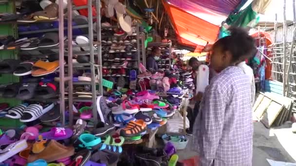 Targ Obuwniczy Obrzeżach Addis Abeby Etiopia — Wideo stockowe