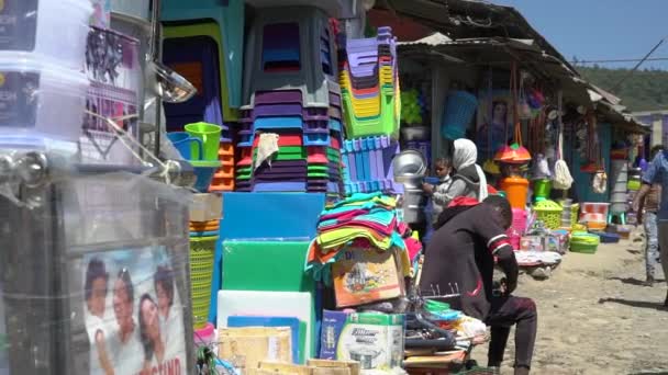 埃塞俄比亚亚的斯亚贝巴市郊一个地方市场的各种镜头 — 图库视频影像