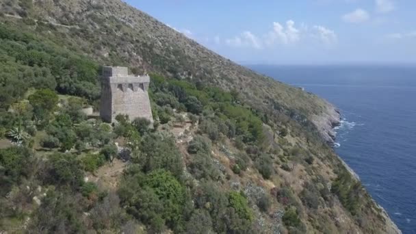 Mediterranean Aerial Orbits Tourist Attraction Exposed Hillside — Stock Video