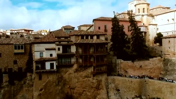 Sestup Dolů Rokle Řeky Huecar Aby Podíval Visící Domy Cuenca — Stock video