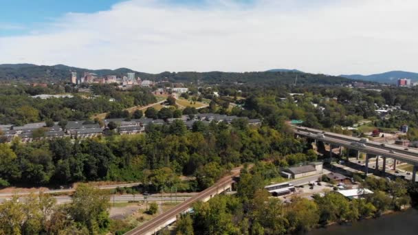 Drone Video Truck Shot Downtown Asheville Viewed Westgate Area Sunny — Vídeo de stock