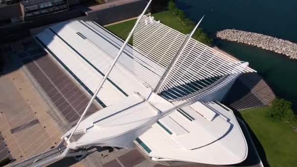 Aerial View Milwaukee Art Museum Wisconsin Usa Unique Modern Building — Stock video