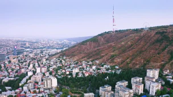 Aerial View Tbilisi Skyline Mtatsminda Mountain Dawn — Video