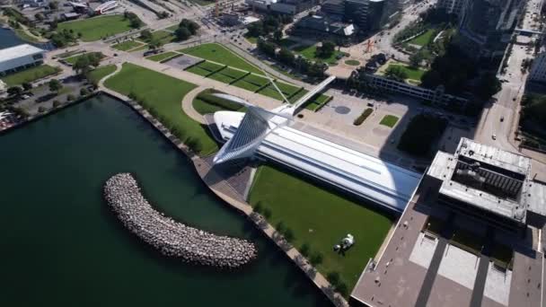 Vista Aérea Edifício Museu Arte Milwaukee Por Michigan Lake Wisconsin — Vídeo de Stock