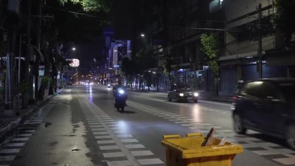 Tayland Bangkok Gece Trafiği — Stok video
