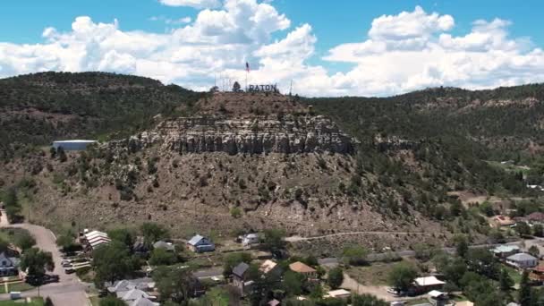 Raton New Mexico Amerikai Egyesült Államok Aerial View Landmark Sign — Stock videók