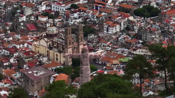 Aerial View Christ Cross Monument Taxco Guerrero Town Background — Vídeos de Stock