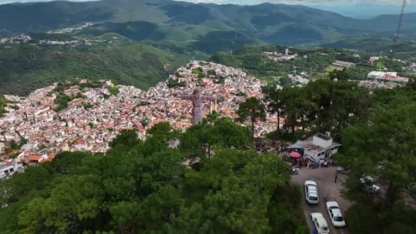 Aerial View Jesus Christ Statue Overlooking City Taxco Guerrero Mexico — 비디오