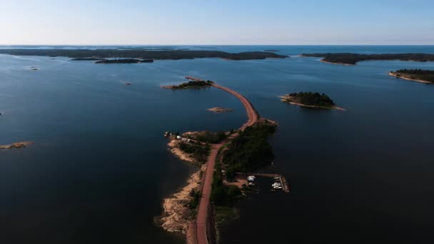 Dar Bir Yola Bakan Hava Manzarası Vardo Ahvenanmaa Finlandiya Daki — Stok video