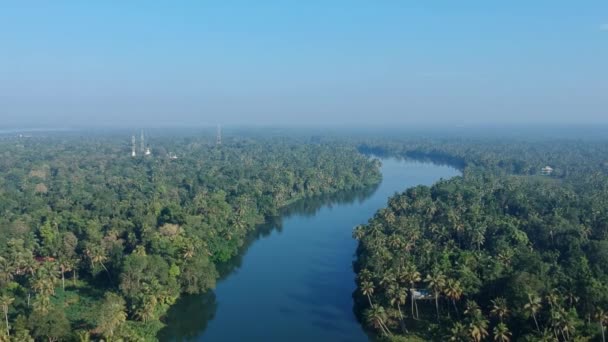 Krásná Řeka Protékající Kokosovými Háji Krásná Obloha Asijského Kontinentu Sladkovodní — Stock video