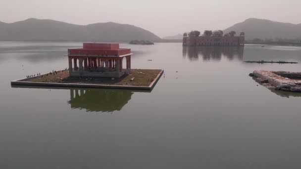 Drone Panorâmico Jal Mahal Jaipur Índia Palácio Famoso Lago Grande — Vídeo de Stock