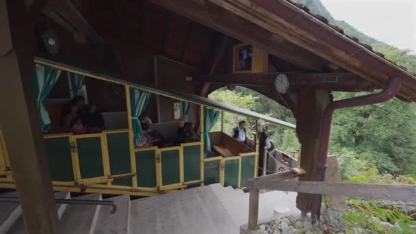 Geissbach Sikló Svájcban Ereszkedik Lassú Mozgás — Stock videók