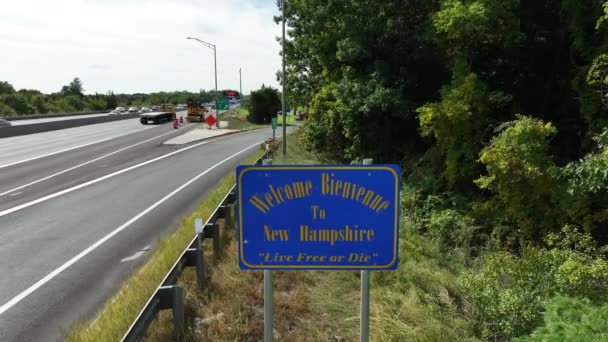 State Border New Hampshire Busy Highway Maine State Line — Stock Video