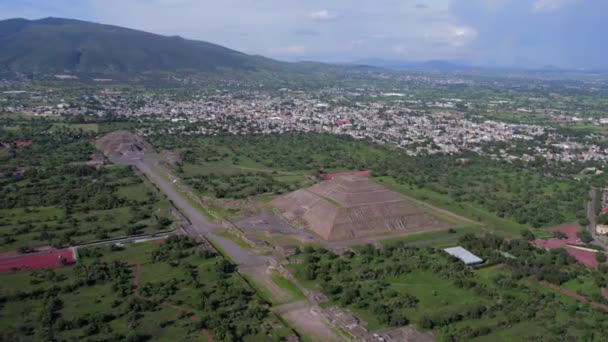 Αεροφωτογραφία Του Teotihuacan Που Δείχνει Την Πυραμίδα Του Ήλιου Και — Αρχείο Βίντεο