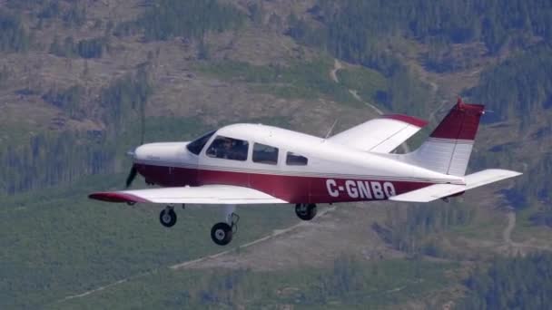 Fantastisk Close Visning Luftbårne Enkelt Motor Private Fly – Stock-video