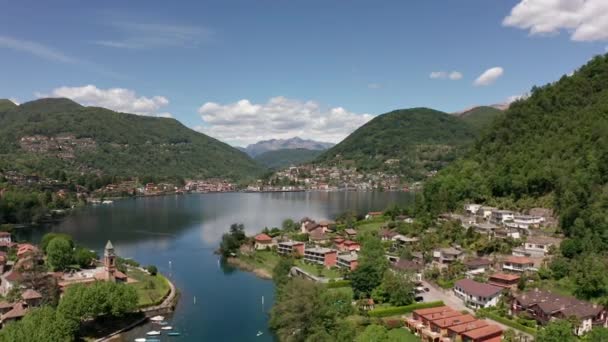 Άποψη Της Λίμνης Λουγκάνο Στη Lavena Ponte Tresa Σύνορα Ιταλίας — Αρχείο Βίντεο