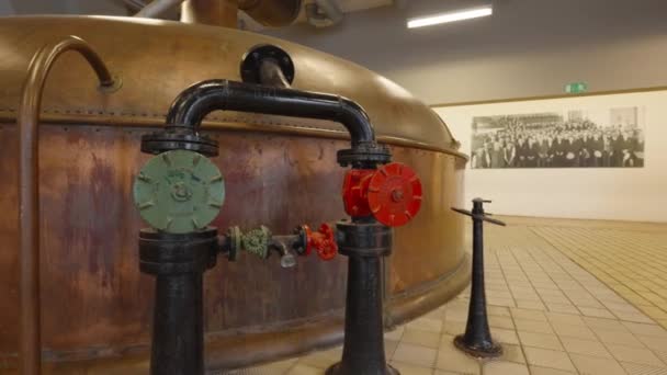 Παλιά Stella Artois Ζυθοποιείο Den Hoorn Στο Παρασκήνιο Stella Artois — Αρχείο Βίντεο