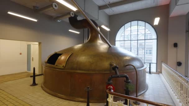 Vintage Copper Boiler Stella Artois Brewery Leuven Βέλγιο Πλήρης Βολή — Αρχείο Βίντεο