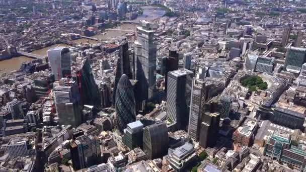 Υψηλή Εναέρια Άποψη Των Πύργων City London Thames River Και — Αρχείο Βίντεο