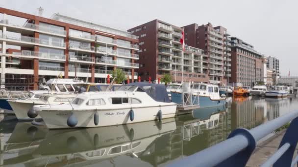 Pov Walking View Pleasure Boats Redeveloped Building Vaartkom Leuven Βέλγιο — Αρχείο Βίντεο