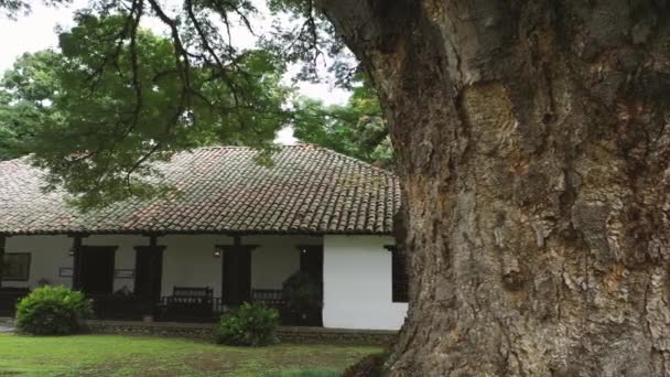 Starożytny Dom Rustykalny Kolumbii Zbudowany 1910 Roku — Wideo stockowe