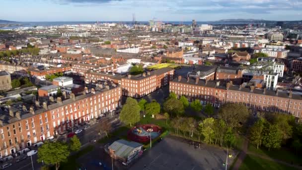 Létající Budova Městě Dublin Irsko — Stock video