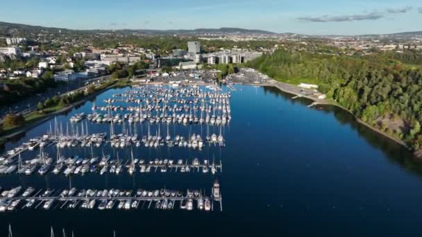 Nyári Nap Légi Felvétel Bestumkilen Öbölről Norvégiai Oslói Kikötővel — Stock videók