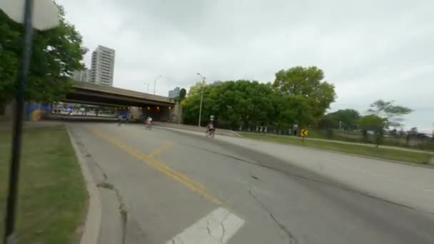 Chicago Cyclistes Chevauchant Vers Nord Sur Dusable Lake Shore Drive — Video