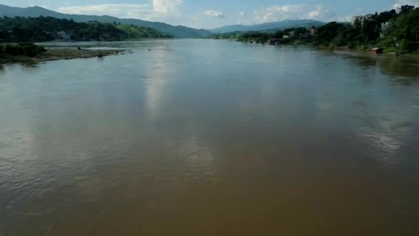 Filmagem Aérea Natureza Cinematográfica Drone Voando Sobre Rio Mekong Fronteira — Vídeo de Stock