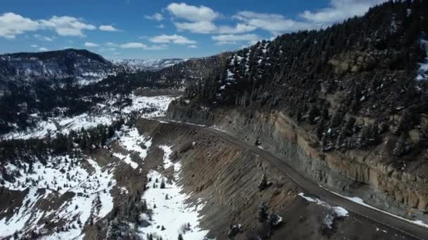 Luftudsigt Douglas Pass Colorado Usa Road Scenic Route Solrig Vinterdag – Stock-video