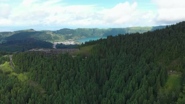 Εντυπωσιακή Θέα Του Hotel Ruin Monte Palace Και Ηφαιστειακή Λίμνη — Αρχείο Βίντεο