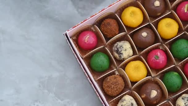 五彩缤纷的Diwali糖果包 印度甜食叫Mithai 亚洲甜食 — 图库视频影像