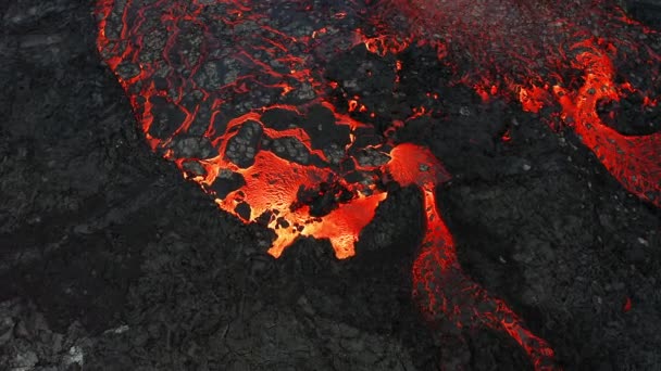 アイスランドの活火山噴火溶岩とマグマ Fagradalfjall 2022 本物の上昇 溶岩の川 — ストック動画