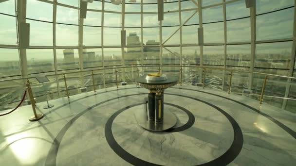 Вид Город Астана Смотровой Площадки Байтерек 360 Вокруг Президентского Отпечатка — стоковое видео