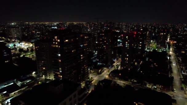 Dolly Widoku Lotu Ptaka Budynków Mieszkalnych Oświetleniem Ulicznym Nocy Ulice — Wideo stockowe