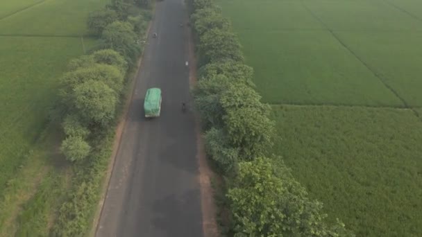 Caminhão Estrada Drone Tiro — Vídeo de Stock