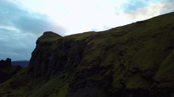 Aerial Panoramic Landscape View Dark Mountain Cliff Covered Green Moss — Stock Video