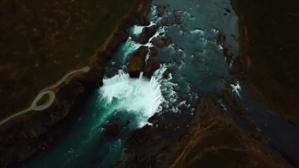 Letecký Pohled Shora Godafossův Vodopád Island Zamračený Den — Stock video