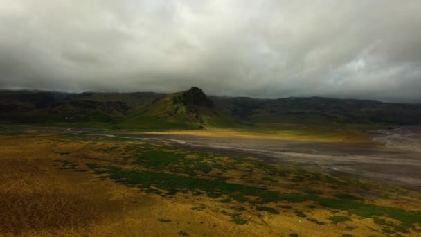 Vzdušná Krajina Pohled Ledovec Řeky Mnoha Větvemi Tekoucích Horském Údolí — Stock video