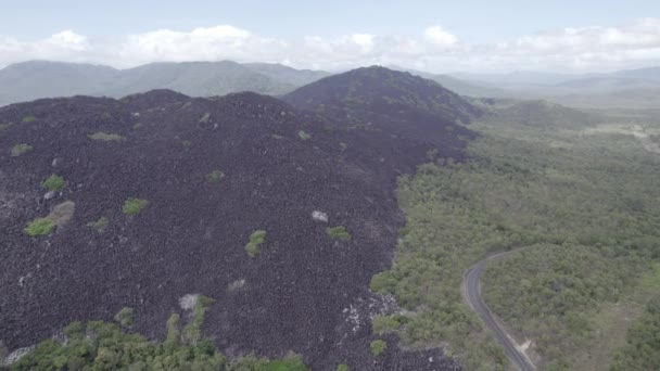 Τεράστιες Πέτρες Γρανίτη Στο Μαύρο Βουνό Kalkajaka Εθνικό Πάρκο Κοντά — Αρχείο Βίντεο