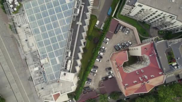 Vista Aérea Calle Vacía Edificios Apartamentos Gran Altura Amanecer Cracovia — Vídeo de stock