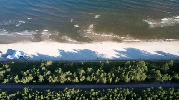 Vista Aérea Costa Arenosa Branca Praia Krynica Morska Perto Gdansk — Vídeo de Stock