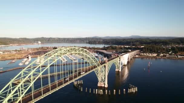 Puente Bahía Yaquina Newport — Vídeo de stock